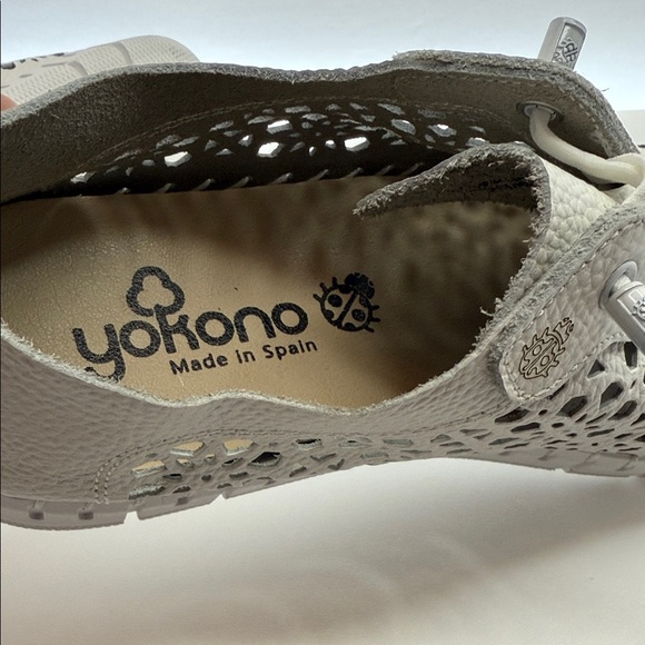 Yokono Women's Elegant White Lace Sneakers - Picture 6 of 8